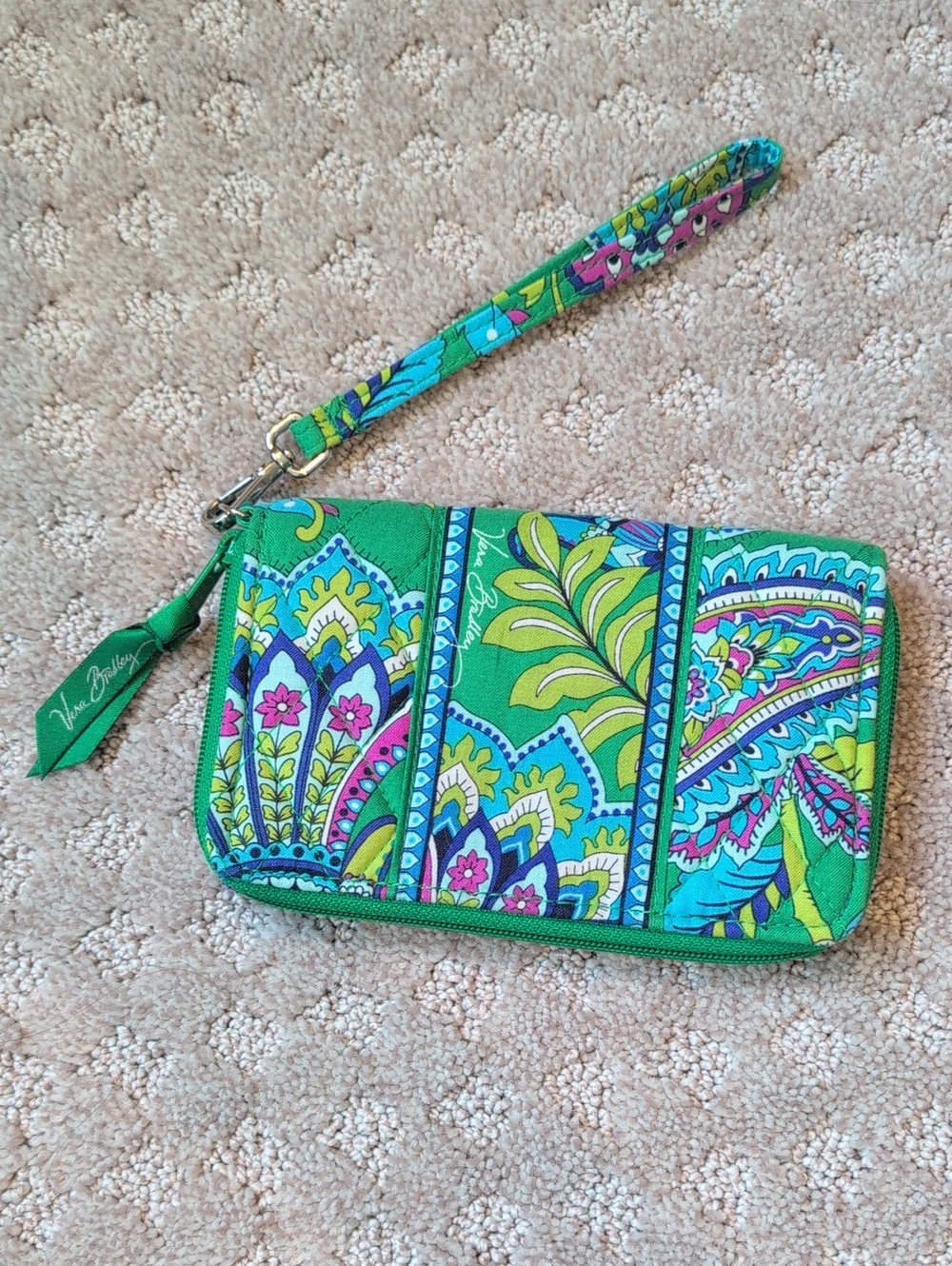 Vera Bradley Zip Around Wallet Green Wristlet